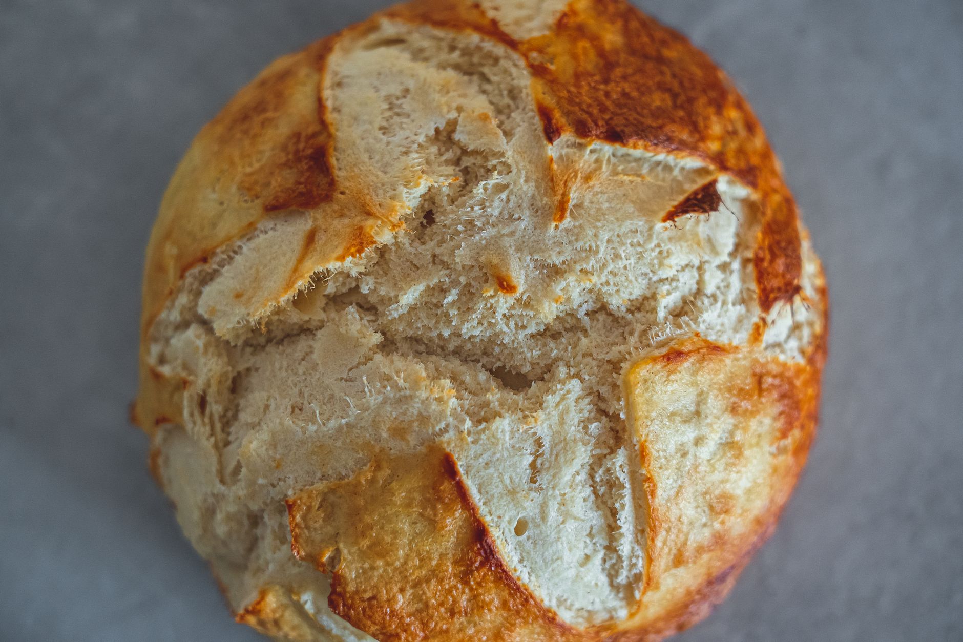 Frisch gebackener Brotlaib